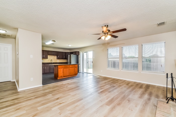 Building Photo - 113 Nighthawk Dr