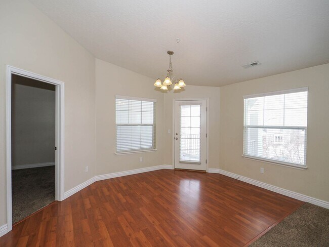 Building Photo - Beautiful Daybreak Condo