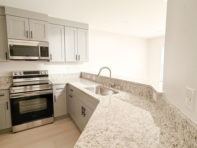 Building Photo - 229 Cothran Rd