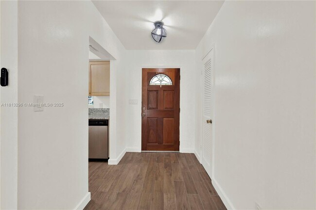 Building Photo - 11713 SW 81st Rd