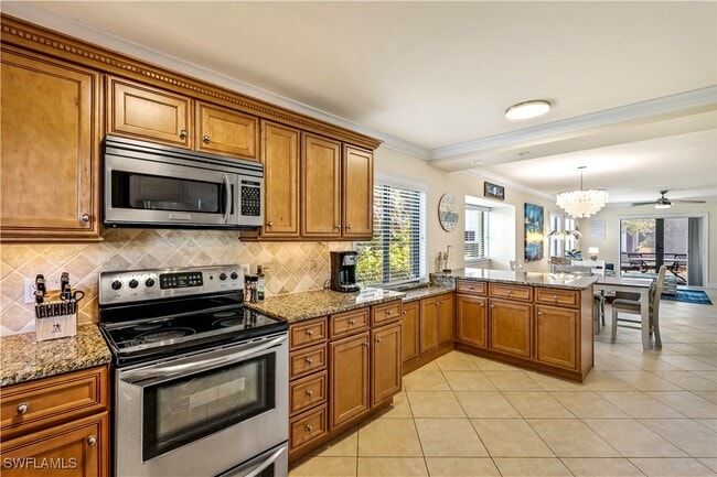 Building Photo - 910 Vanderbilt Beach Rd