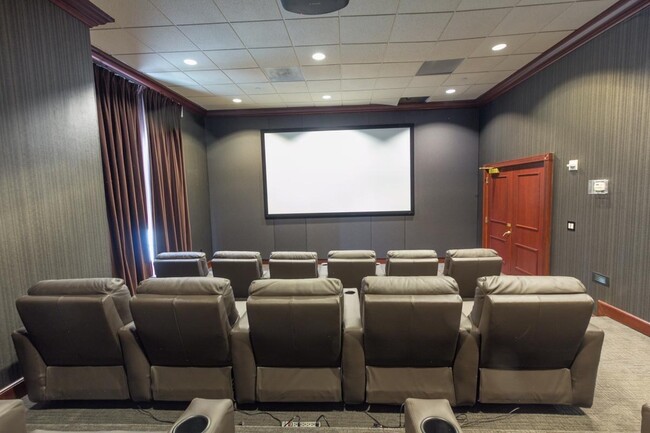 Theater room that can be reserved by guests for free - 195 14th St NE