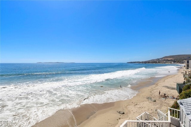 Building Photo - 1045 Gaviota Dr