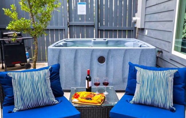 Building Photo - 5504 Texas St