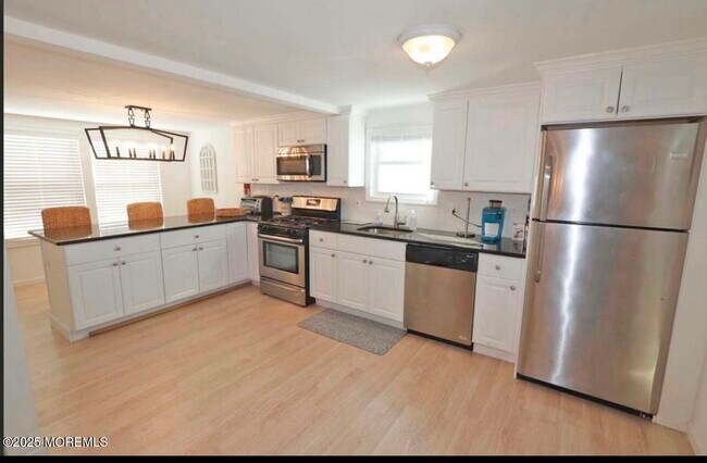 Building Photo - 7 Princeton Ave