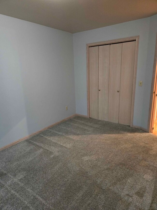 Building Photo - 2623 Edgewood Ln