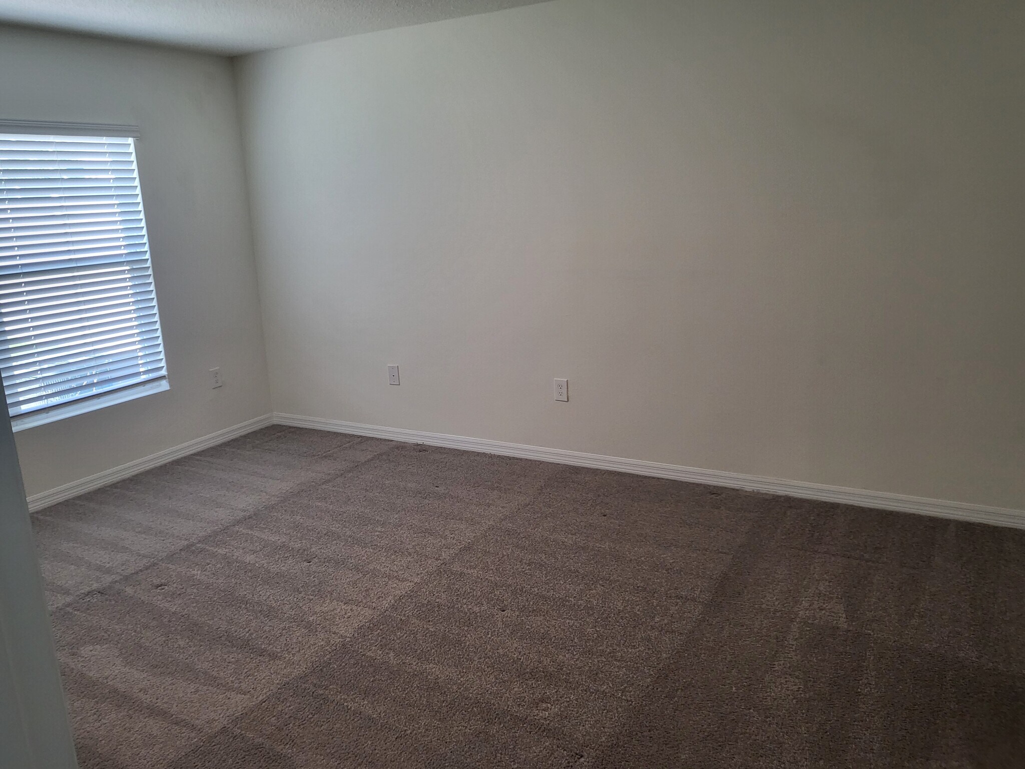 Building Photo - 38336 Sonnet Landing Ave