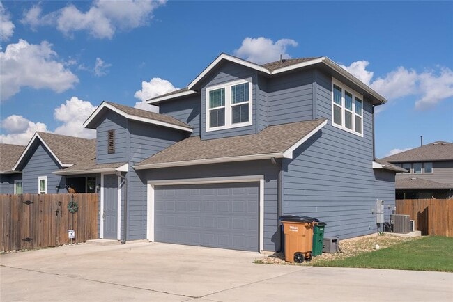Building Photo - 7829 Colton-Bluff Springs Rd