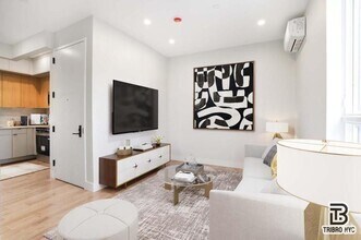Building Photo - 2 bedroom in Brooklyn NY 11206