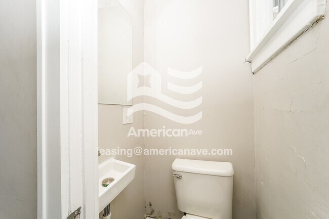 Building Photo - 3916 Orchard Rd