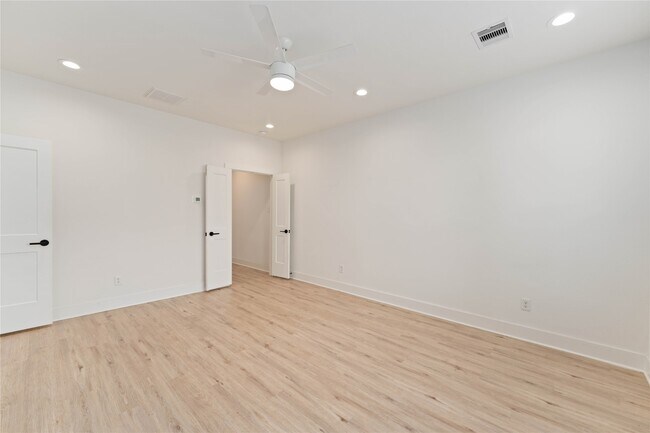 Building Photo - 4109 Hare St