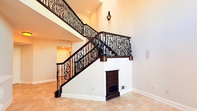 Building Photo - Gorgeous Two (2) Suites--- Executive Style 2BD/2.5BA + Loft, Two-Story TH at The Lake at Canyon L...