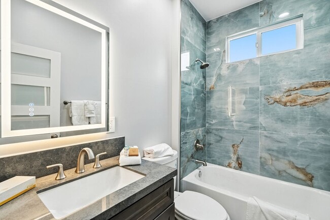 Building Photo - Coastal 3-Bedroom 2-Bathroom House with Hu...