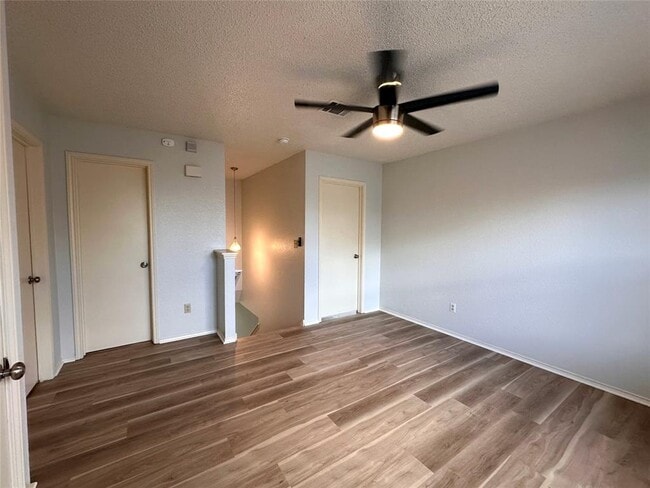 Building Photo - 8604 Piney Creek Bend