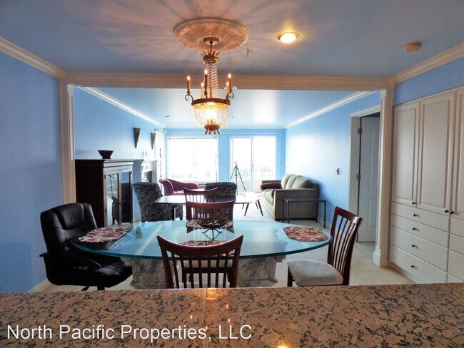 Building Photo - 2 br, 2 bath House - 601 West Mercer Place...