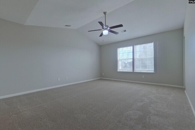 Building Photo - 410 Fox Trot Dr