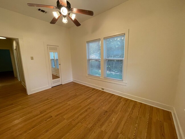 Building Photo - SUMMERDALE COTTAGE