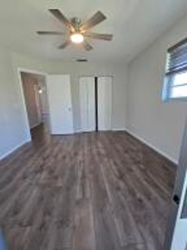 Building Photo - 2 Bed 2 Bath $1700 Rental 55+ in Vista St ...