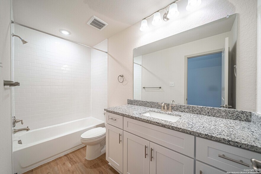 Building Photo - 10216 Eaglewood Nook