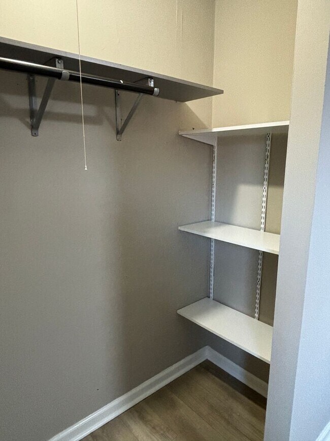 Building Photo - 1338-40 Barth