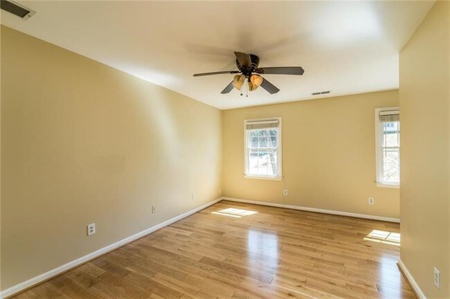 Building Photo - 4031 River Ridge Chase