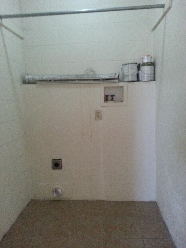 Building Photo - 1435 Smith