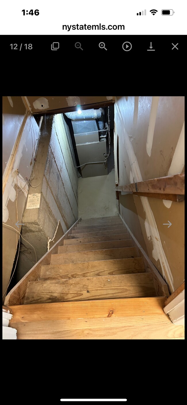 Building Photo - 190 Woehrle Ave