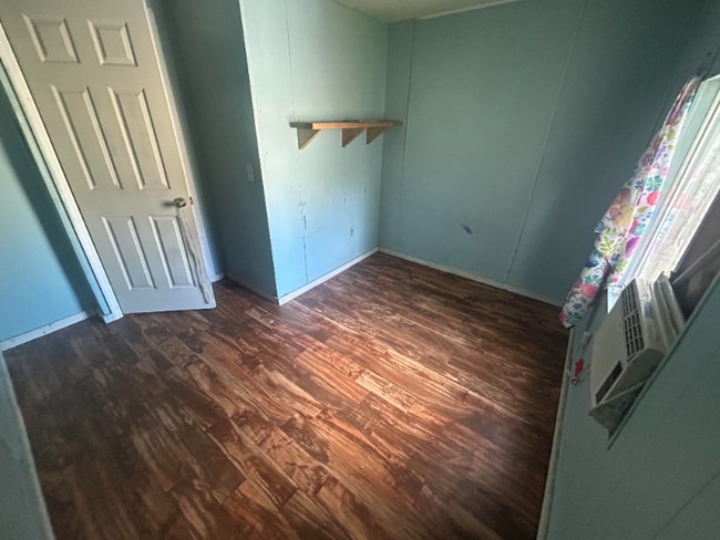 Building Photo - 3330 Pine Needle Dr