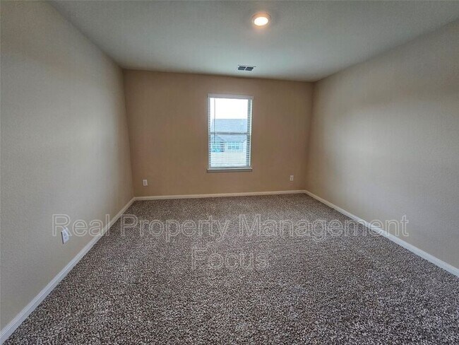 Building Photo - 3109 Bowen St