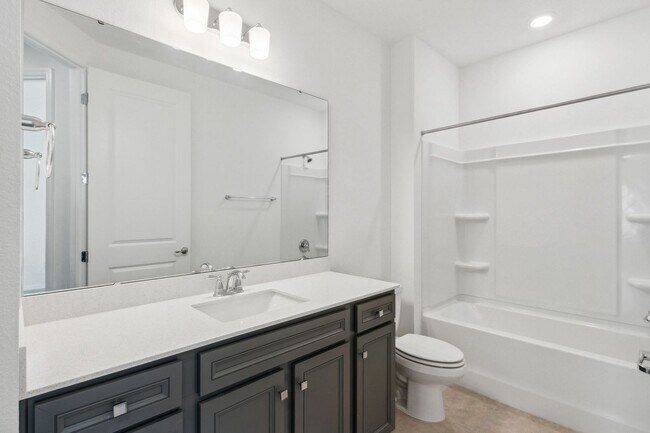 Building Photo - Newer Construction! Tons of Amenities! Wildlight Community!