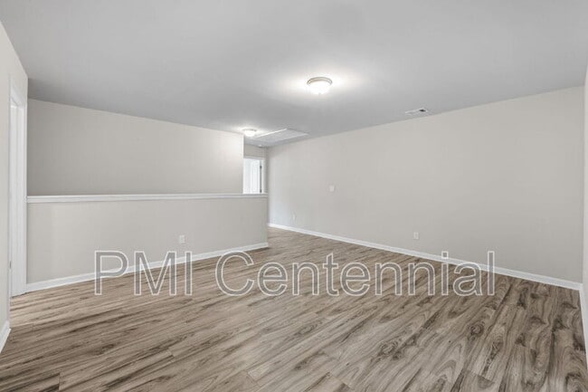 Building Photo - 537 Jefferson Chase St