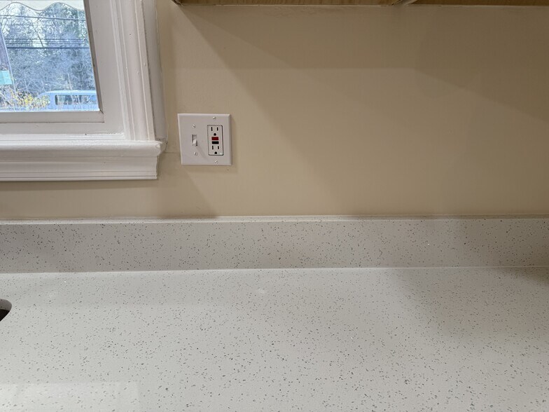 Building Photo - 9942 Frederick Rd