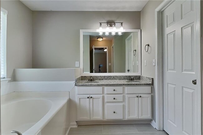 Building Photo - 1298 Sierra Ridge Pl SE