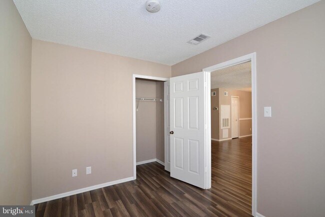 Building Photo - 1113 Huntmaster Terrace NE