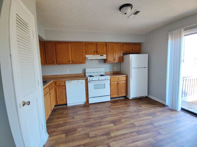 Building Photo - 27 Duiguid Dr