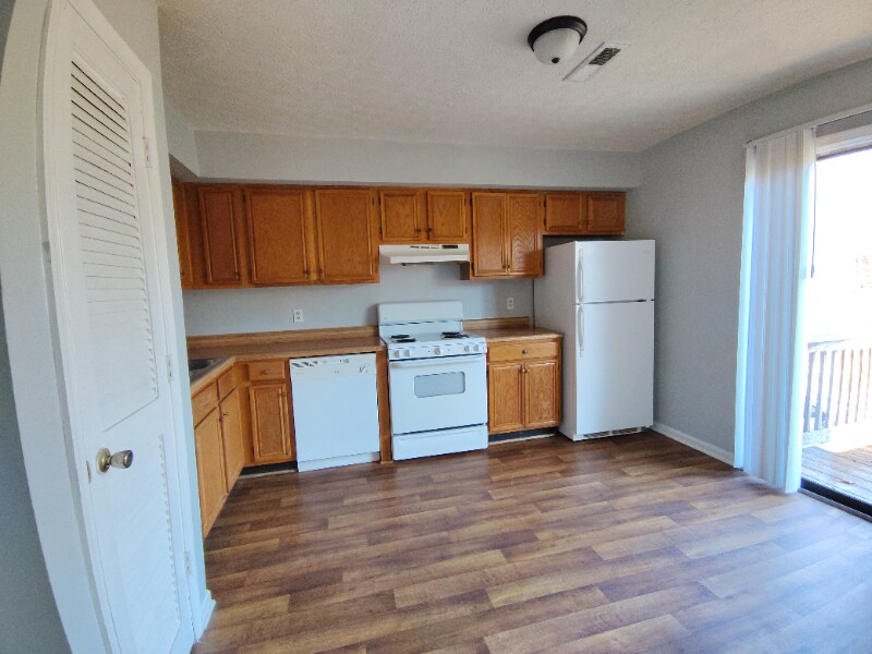 Building Photo - 14 Fonda Dr