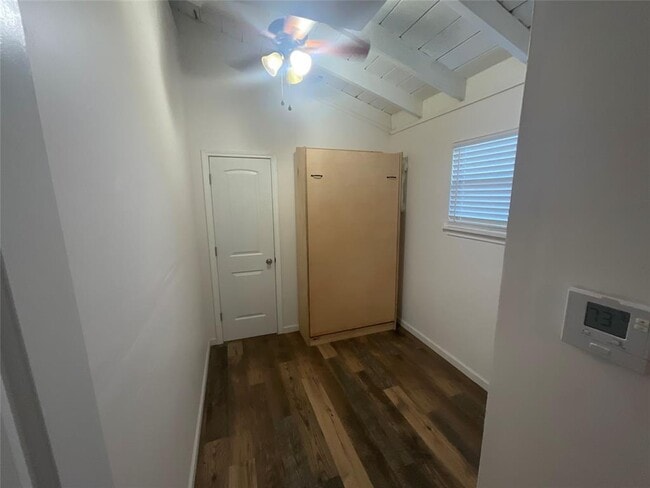 Building Photo - 18302 Redbud Ln