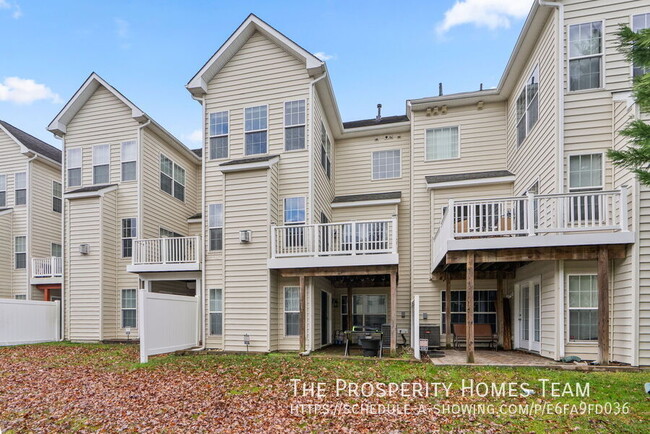 Building Photo - 9752 Evening Bird Ln