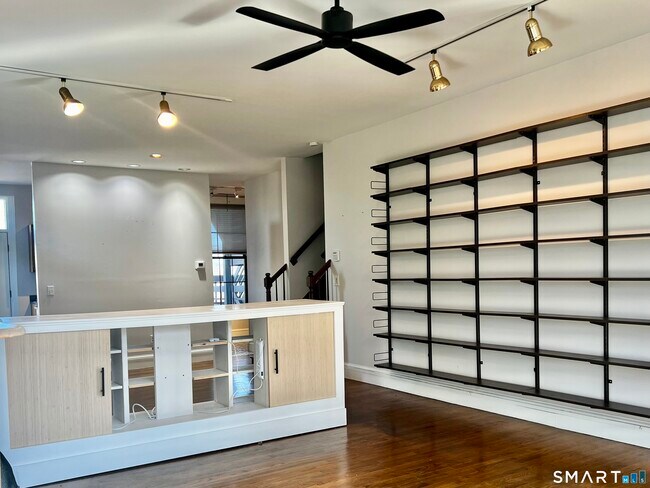 Building Photo - 34-36 Charter Oak Pl