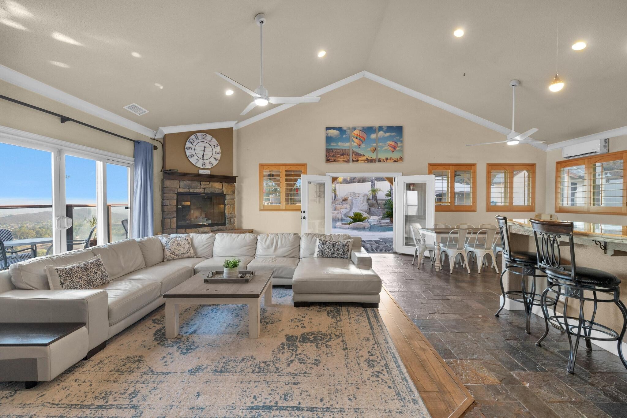 Building Photo - 27495 Linnel Ln