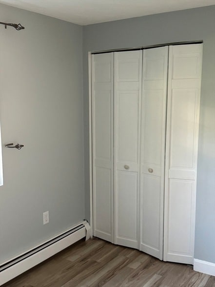 Building Photo - 7 Karen Cir