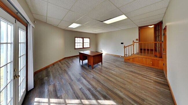 Building Photo - Welcome to this charming 3 bedroom house c...