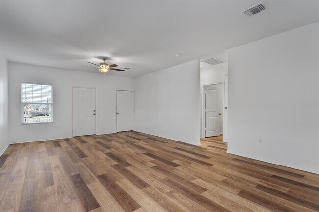 Building Photo - 7704 Poppy Petal Dr