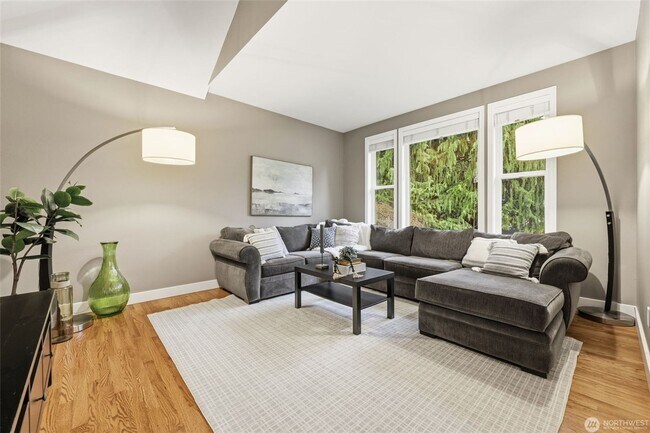 Building Photo - 3bd/2.25ba Duvall Home