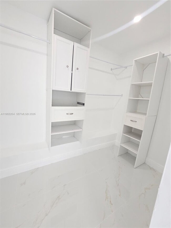 Building Photo - 4490 SW 19th St