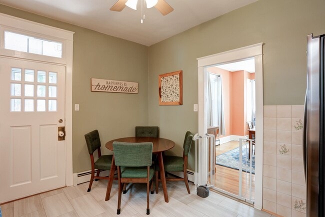 Building Photo - 3 Bed 1 Bath in Lemoyne Pa