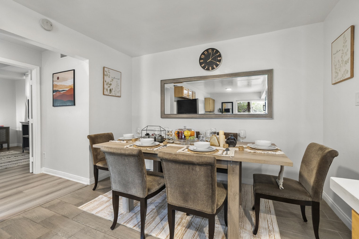 Building Photo - 4989 Randlett Dr