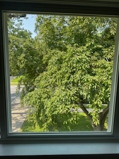 Building Photo - 779 Englewood Ave