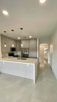 Building Photo - 10850 NW 82nd Terrace
