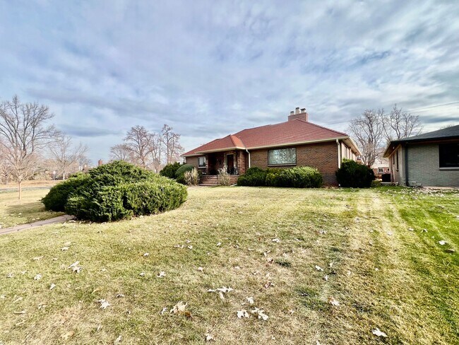 Primary Photo - Beautiful shared home in Park Hill